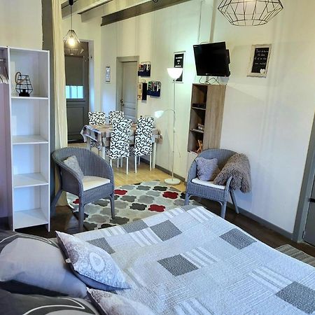 Chez Christy Chemin Des Dinots Bed & Breakfast Saint-Bonnet-de-Four Bilik gambar